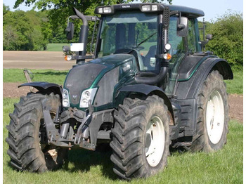 Traktor VALTRA N143