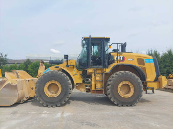 Utovarivač točkaš CATERPILLAR 966M