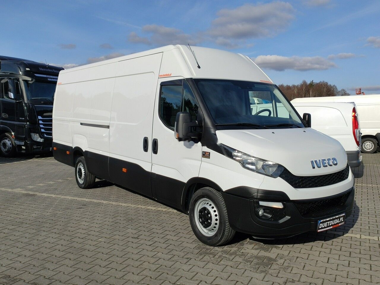 Lizing IVECO Daily 35 S17 IVECO Daily 35 S17: slika 4