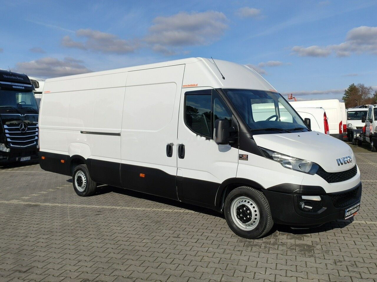Lizing IVECO Daily 35 S17 IVECO Daily 35 S17: slika 1