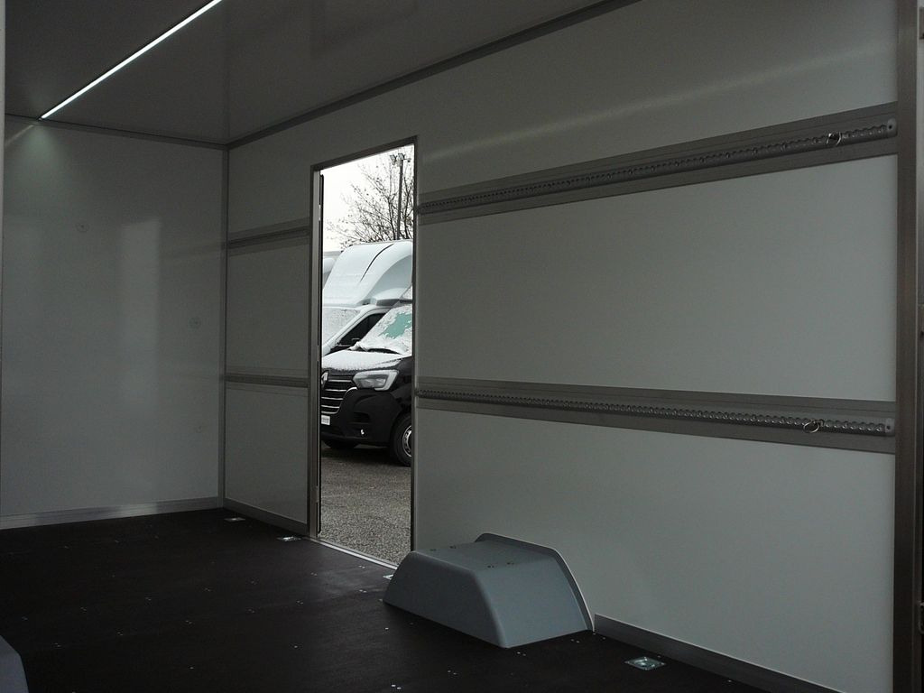 Novu Dostavno vozilo sa zatvorenim sandukom Renault Master Koffer Extra Tief: slika 12
