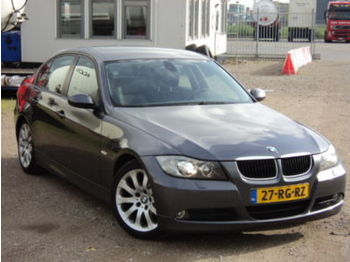 BMW 320d - Automobil