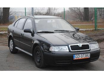 Škoda Octavia  - Automobil