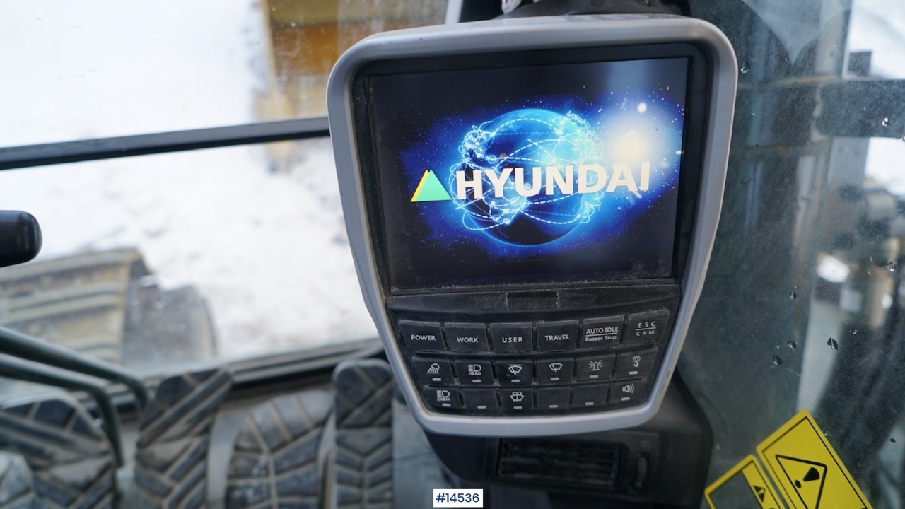 Bager Hyundai HX520L: slika 32