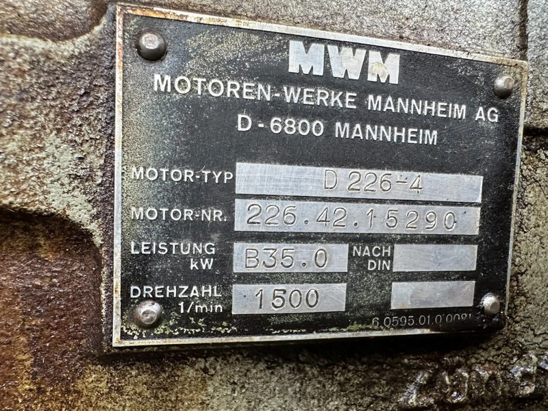 Set generatora MWM D 226-4 AvK 35 kVA Marine generatorset: slika 4