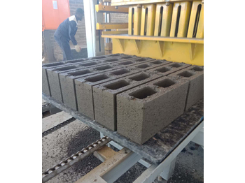 XCMG manufacturer MM8-15 Mud Red Clay Brick Making Machine - Vibro presa za betonske blokove: slika 4