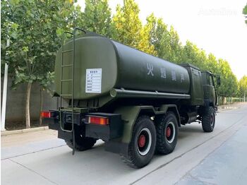 Kamion cisterna za prevoz goriva 6x6 all wheels drive all terrain fuel tank truck: slika 3