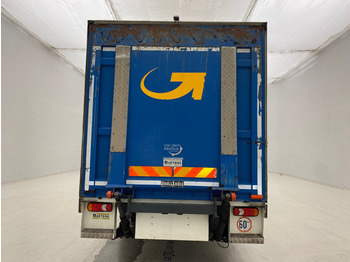 Kamion sa zatvorenim sandukom DAF CF65.250: slika 4