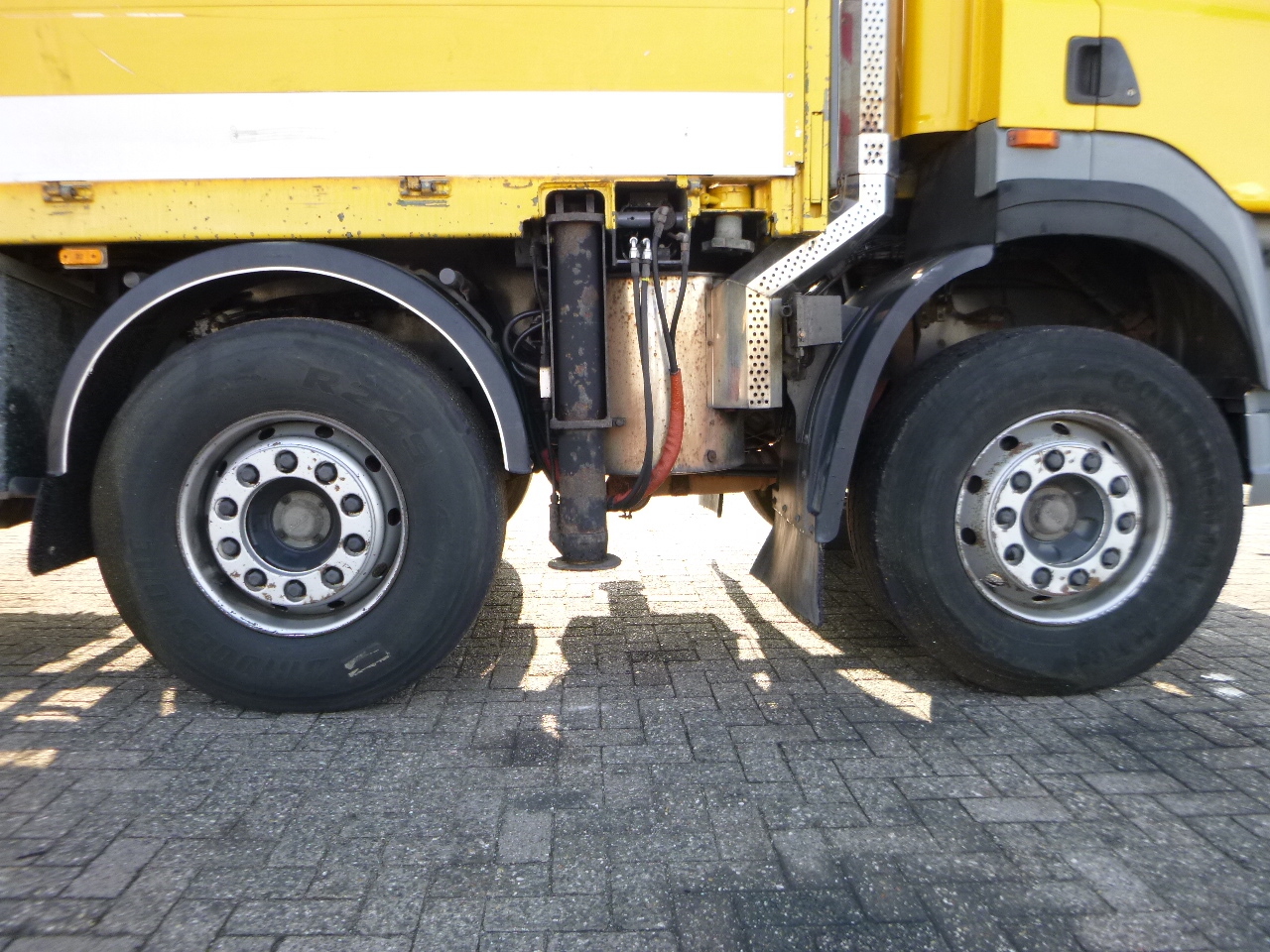 Kamion sa tovarnim sandukom, Kamion sa dizalicom DAF CF 85.480 8x4 + Hiab 700 EP-4 Hipro: slika 16