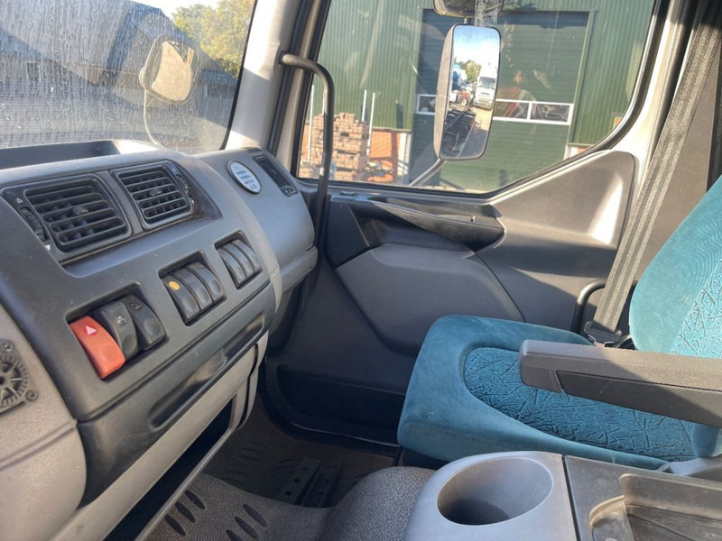 Kamion sa golom šasijom i zatvorenom kabinom DAF LF 45 Chassis Truck: slika 14