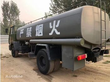 Kamion cisterna za prevoz goriva HONGYAN 4x2 drive 12 tons fuel tank: slika 4