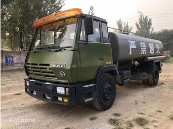 Kamion cisterna za prevoz goriva HONGYAN 4x2 drive 12 tons fuel tank: slika 3