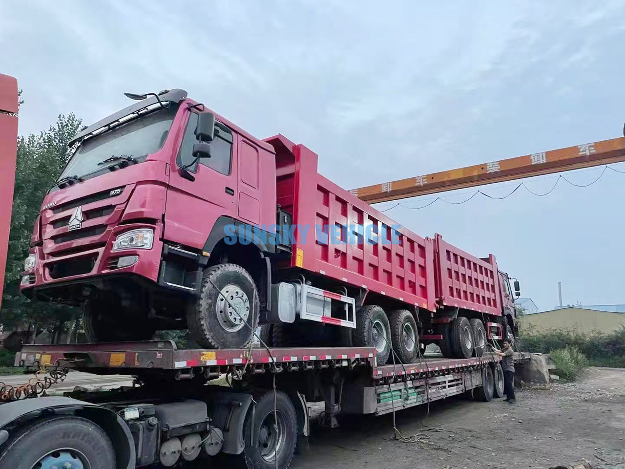 Istovarivač za prevoz glomaznih materijala HOWO 6X4 400/430HP Tipper Truck: slika 10