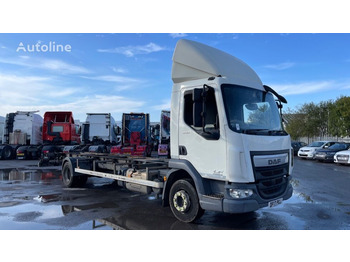 DAF LF 260 EURO 6 12 TONNE - Kamion sa golom šasijom i zatvorenom kabinom