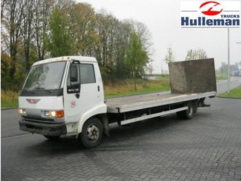  DIV HINO 4X2 MANUEL STEEL SUSPENSION - Kamion sa golom šasijom i zatvorenom kabinom