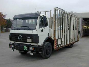 Mercedes-Benz 1420 L Glastransporter mit Kran - Kamion sa tovarnim sandukom