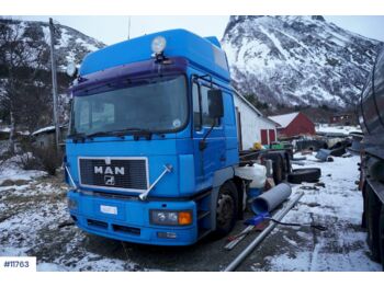 Kamion za prevoz kontejnera/ Kamion sa promenjivim sandukom MAN 26.463: slika 1