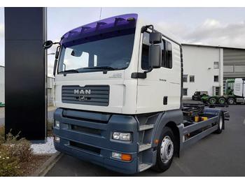 Kamion za prevoz kontejnera/ Kamion sa promenjivim sandukom MAN TGA18.350 4x2 Chassis Truck: slika 1