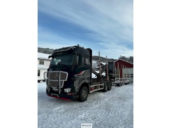 Šticar, Kamion sa dizalicom Mercedes Arocs 2663: slika 1