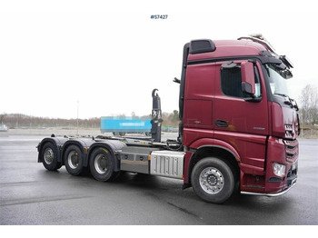 Kamion sa hidrauličnom kukom Mercedes-Benz AROCS 3258 Tridem Hook truck: slika 1