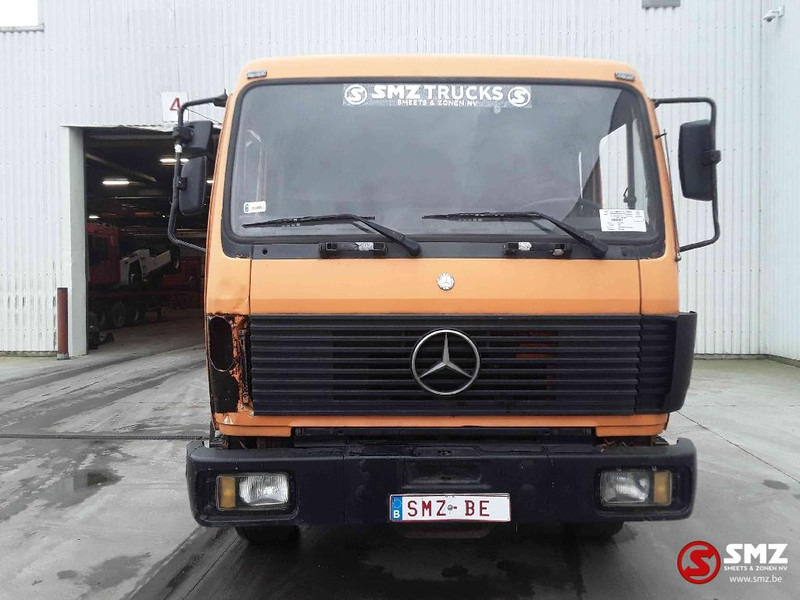 Kamion sa golom šasijom i zatvorenom kabinom Mercedes-Benz SK 1722 lames steel: slika 3