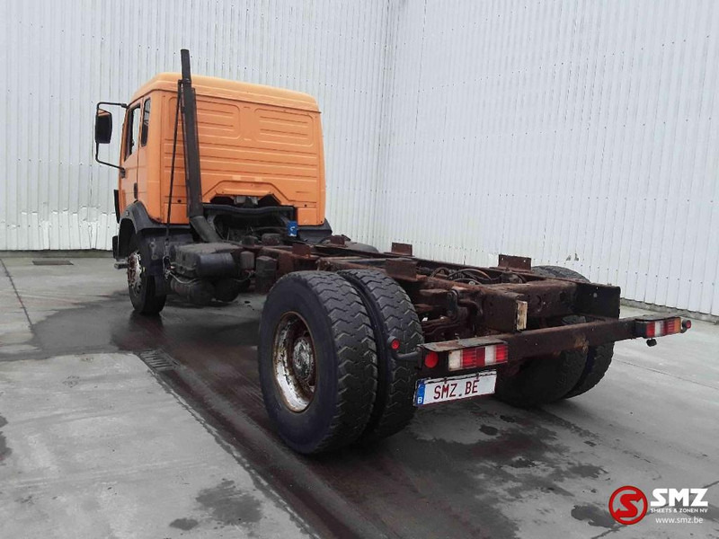 Kamion sa golom šasijom i zatvorenom kabinom Mercedes-Benz SK 1722 lames steel: slika 10