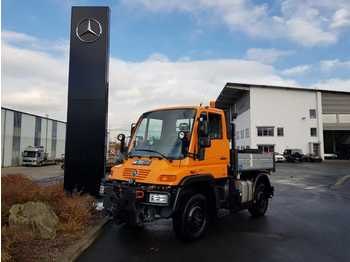 Kamion sa tovarnim sandukom Mercedes-Benz UNIMOG U300 4x4 Hydraulik Standheizung Klima: slika 1