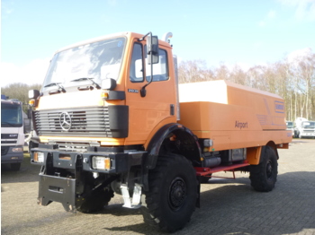 Kamion sa golom šasijom i zatvorenom kabinom Mercedes SK 2031 4x4x4 Schmidt CJS9 airport sweeper snow plough: slika 4