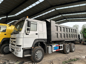 Istovarivač za prevoz silosa SINOTRUK HOWO Dump truck 371 6x4: slika 1