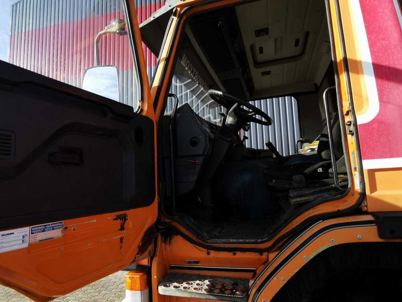 Kamion sa golom šasijom i zatvorenom kabinom Scania 113 H340 6x4 (4x4+2) chassis truck: slika 16
