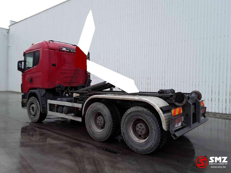 Kamion sa golom šasijom i zatvorenom kabinom Scania R 420 6x4 498"km: slika 10