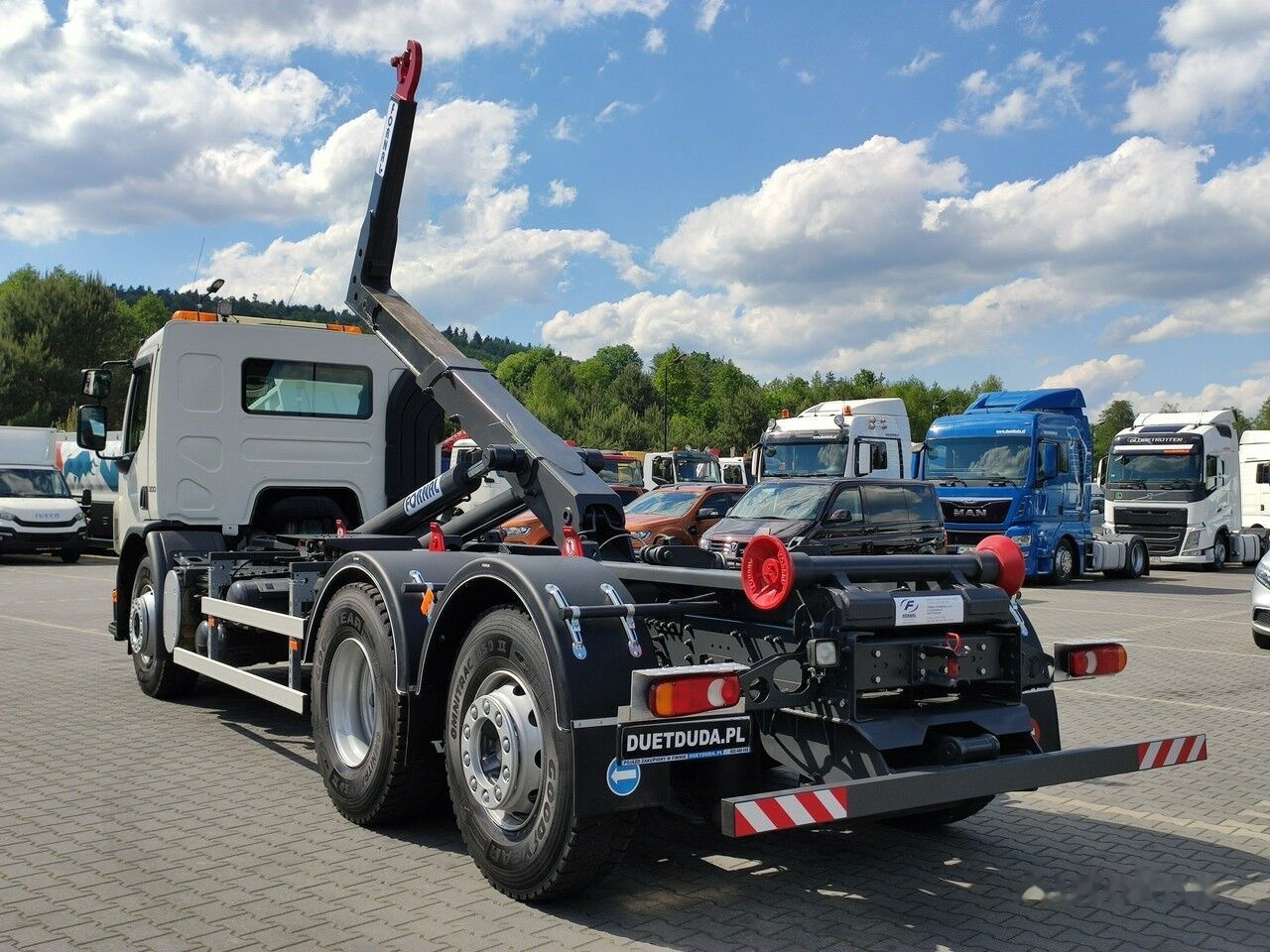Kamion sa hidrauličnom kukom Volvo FE 26.300: slika 15