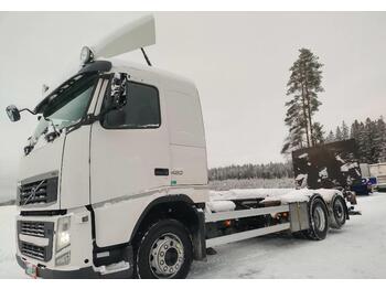 Kamion za prevoz kontejnera/ Kamion sa promenjivim sandukom Volvo FH13 6x2 hydr.tasonostolaite,pl-nostin: slika 1
