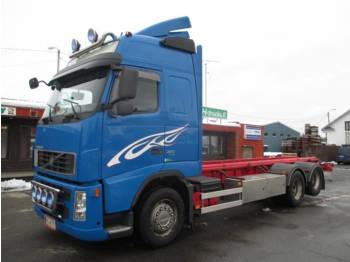 Kamion za prevoz kontejnera/ Kamion sa promenjivim sandukom Volvo FH-13 FH-13: slika 1