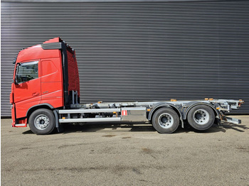 Volvo FH 500 6x2 / FULL AIR / RETARDER / BDF / CHASSIS - Kamion za prevoz kontejnera/ Kamion sa promenjivim sandukom: slika 4