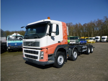 Kamion sa golom šasijom i zatvorenom kabinom Volvo FM 440 8x4 chassis: slika 1
