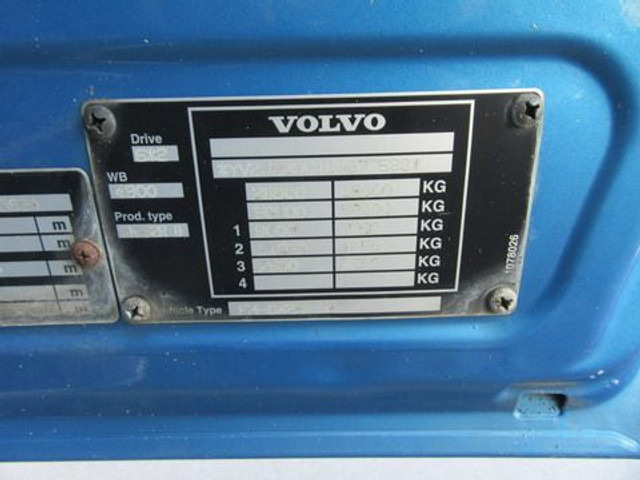 Kamion za prevoz stoke Volvo FM 9: slika 13