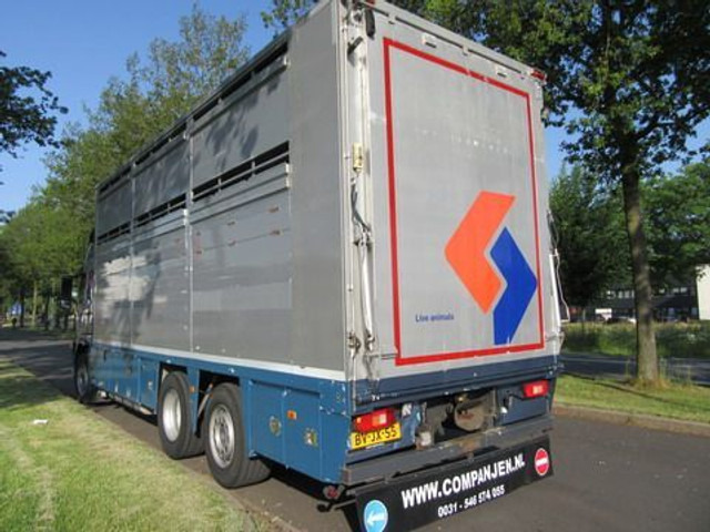 Kamion za prevoz stoke Volvo FM 9: slika 17