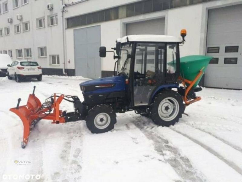 Novu Komunalni traktor Farmtrac Farmtrac 26 26PS Hydrostat Winterdienst Schneeschild Streuer NEU: slika 4