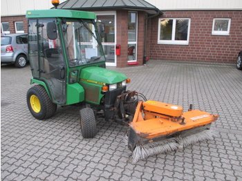 JOHN_DEERE 455 mit Vorbaubesen Kommunal - Komunalni traktor