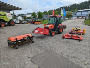Kubota STV 40 mit Anbaugeräten - Komunalni traktor