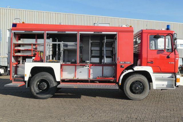 Vatrogasni kamion MAN 19.372 4x4, Feuerwehr, Rosenbauer, Allrad, 370PS: slika 4
