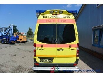 Vozilo hitne pomoći Mercedes-Benz Sprinter 316 RTW Ambulance Mobile Delfis Rettung: slika 2