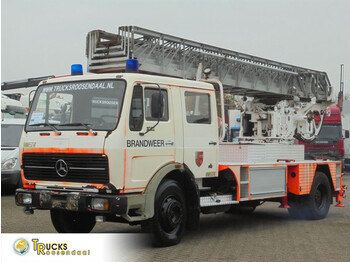 Vatrogasni kamion MERCEDES-BENZ SK 1617