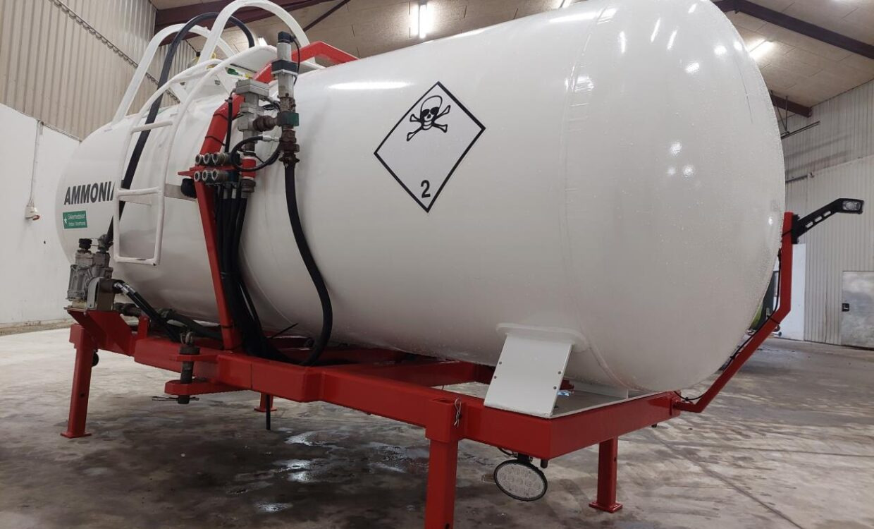 Oprema za đubrenje, Rezervoar za skladištenje Agrodan Ammoniak-tank med ISO-BUS styr: slika 6