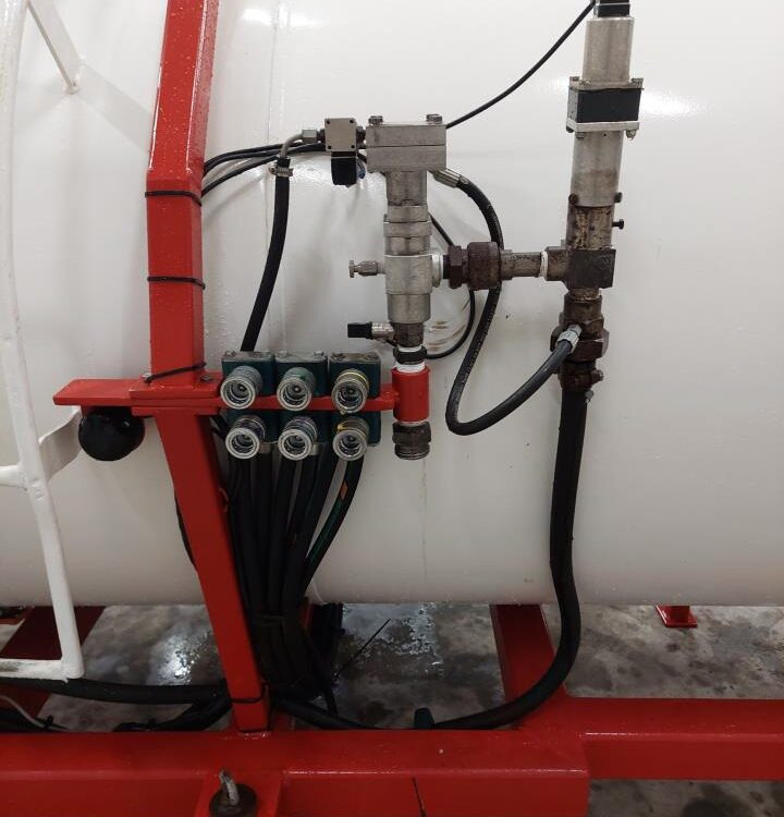 Oprema za đubrenje, Rezervoar za skladištenje Agrodan Ammoniak-tank med ISO-BUS styr: slika 10