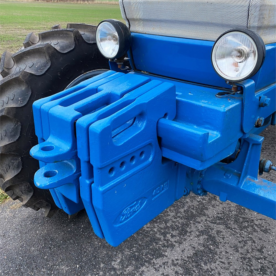 Traktor Ford 7710: slika 26