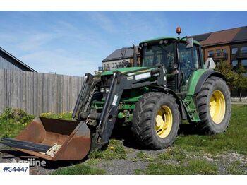 Traktor JOHN DEERE 6920s with front loader and tools: slika 1