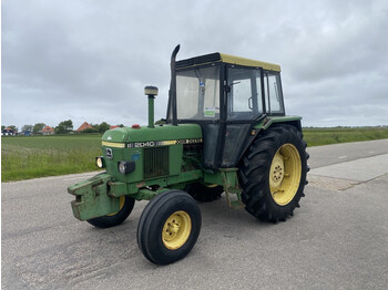 Traktor John Deere 2040: slika 1