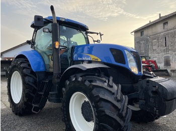 Poljoprivredni traktor NEW HOLLAND T7040